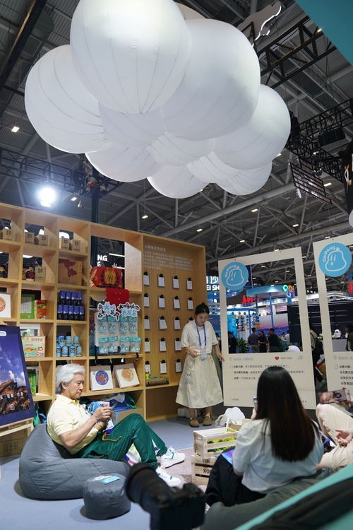 深圳大鹏新区联手国民IP“奶龙”等创新力量，擘画文化旅游新蓝图